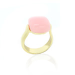 GLORIA - GLORIA è un semplice e delicato anello realizzato in oro chiaro con una dolce resina color rosa.

Disponibile dalla misura 9 alla 25. - A.Z. Bigiotterie
