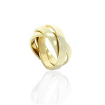 ALLY - ALLY is a ring completely made of light gold with three circles that meet and embrace each other, to be together forever!

Size from 9 to 25. - A.Z. Bigiotterie