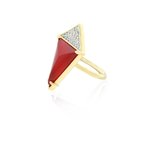KITE - KITE &egrave; un anello in oro chiaro con motivo un piccolo aquilone in resina rossa e cristallo che lo rendono prezioso ed intrigante!

Disponibile dalla misura 9 alla 25. - A.Z. Bigiotterie